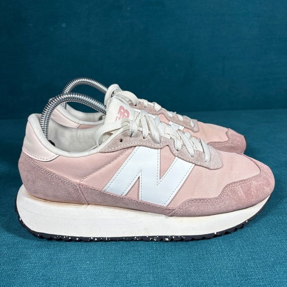 New Balance WS237DP1 Women’s Sneakers Pink White Size 9 Running Casual Shoes - Picture 3 of 8